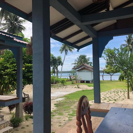 New Raya - Nias Beach Bungalows Lagudri Экстерьер фото