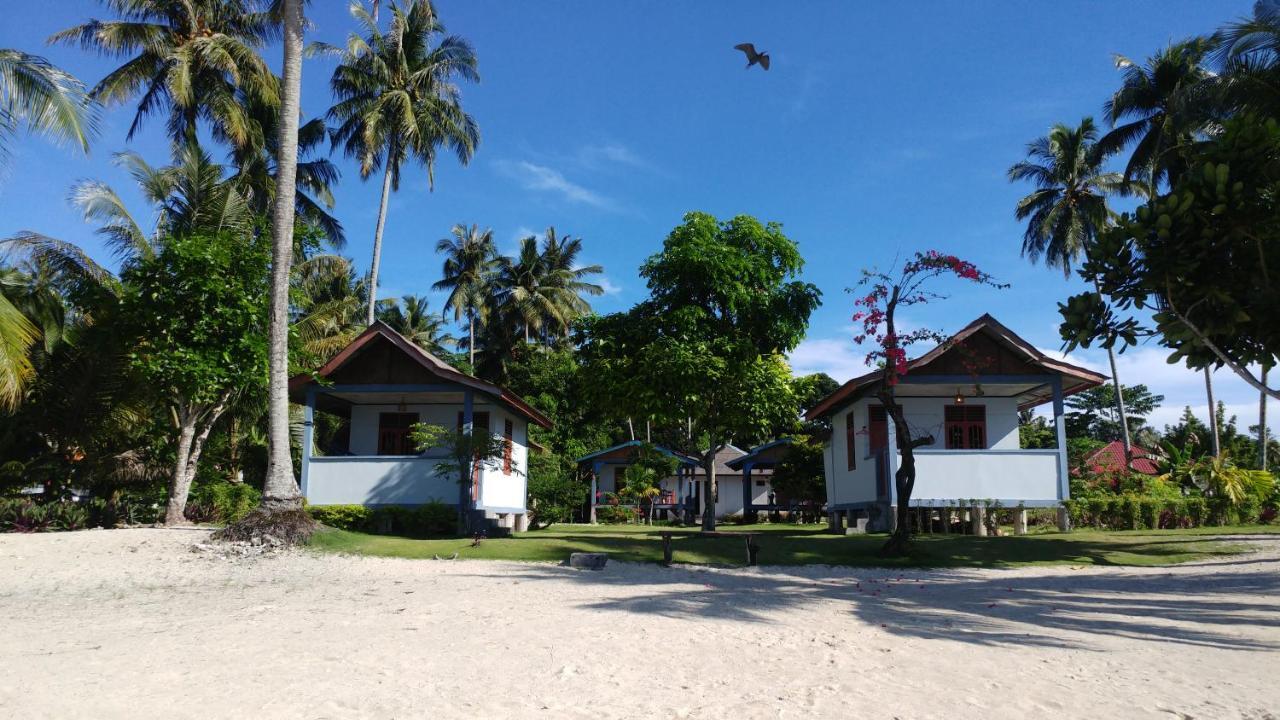 New Raya - Nias Beach Bungalows Lagudri Экстерьер фото