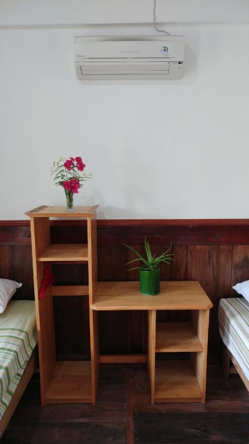 New Raya - Nias Beach Bungalows Lagudri Экстерьер фото