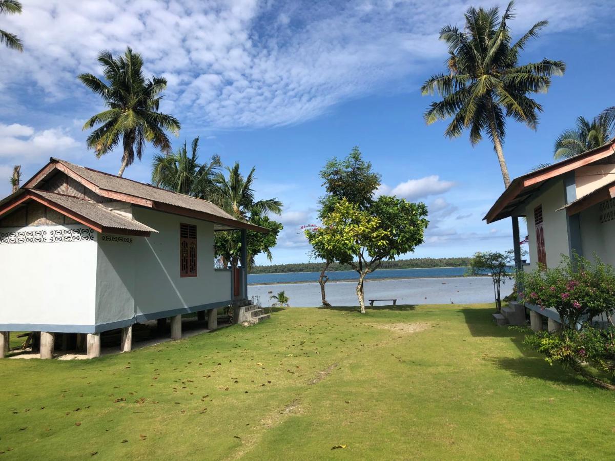 New Raya - Nias Beach Bungalows Lagudri Экстерьер фото